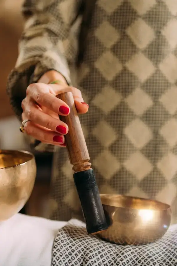 Steffi Brisch - Heilpraktikerin Klangschalenmassage in Potsdam Steffi Brisch - Heilpraktikerin Klangschalenmassage in Potsdam